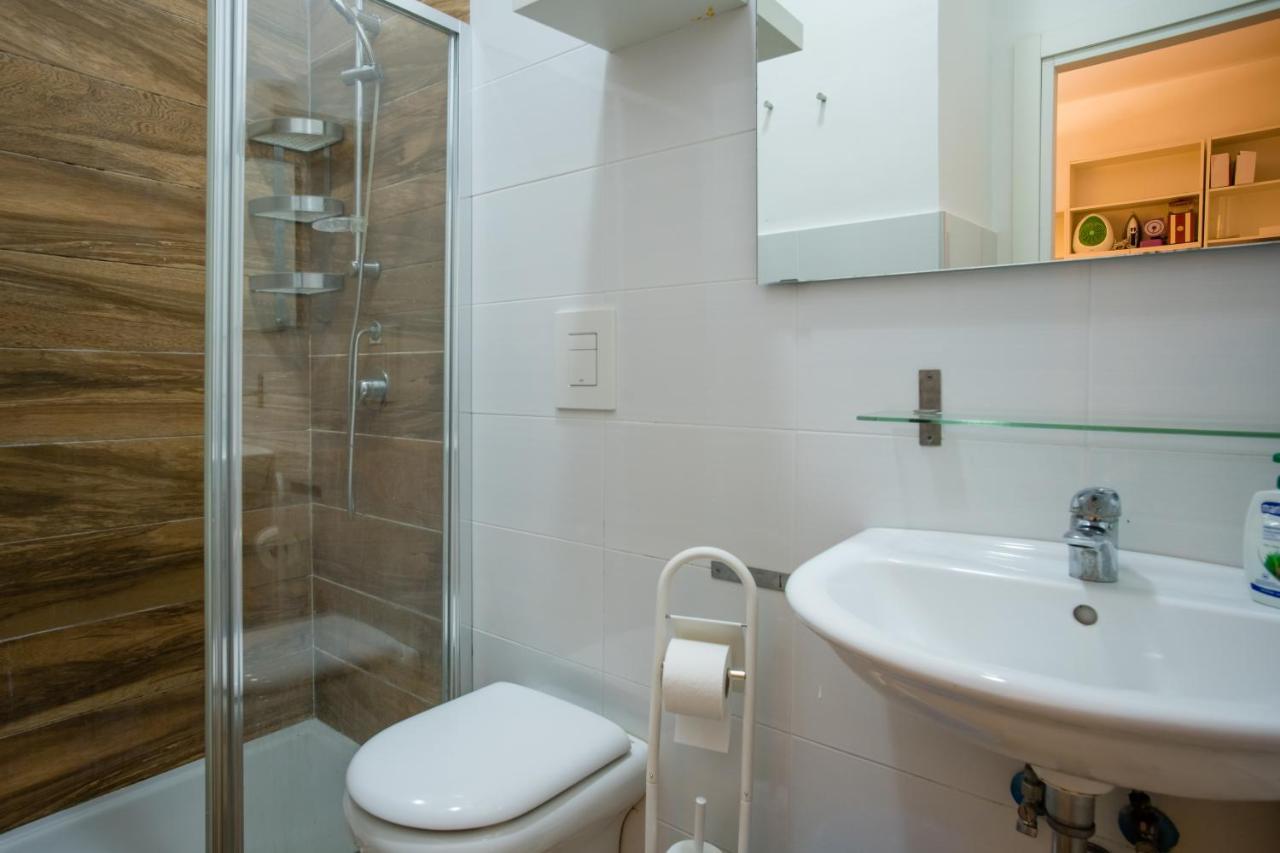 Stay In Naples Flats Toledo Ngoại thất bức ảnh